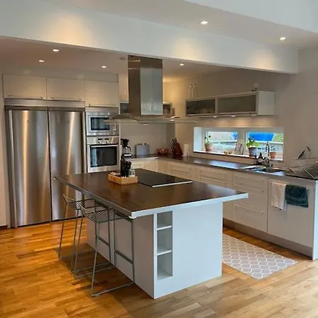 Modern I Saevedalen Villa