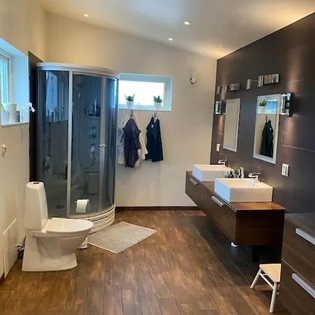 Modern I Saevedalen Villa Göteborg