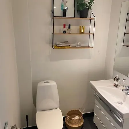 Modern I Saevedalen Göteborg