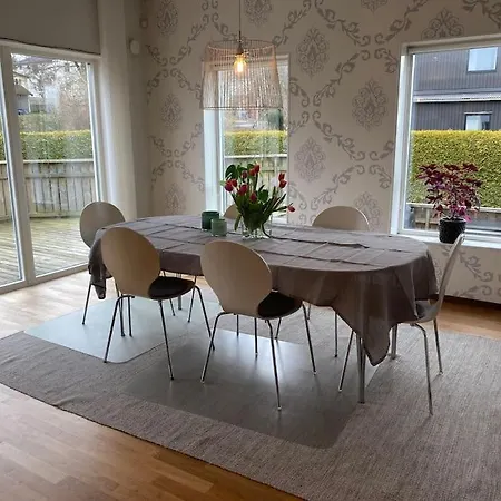 Modern I Saevedalen 别墅 哥德堡