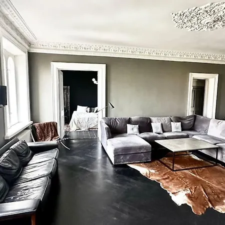The Ultimate Luxury Apartment *