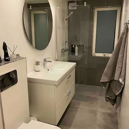 Trevligt Radhus Med Naerhet Till Och Hav Holiday home *