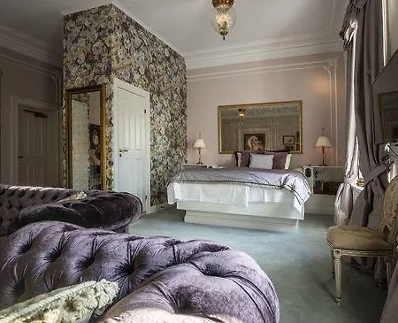 Pigalle 5* Gotemburgo