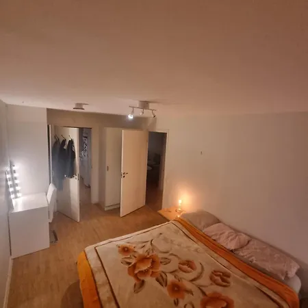 Fin Laegenhet Apartment *