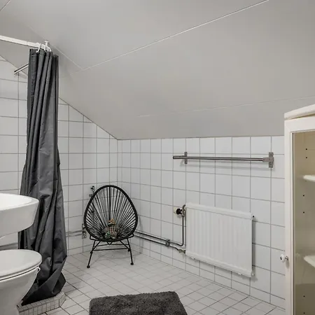 Apartment Modren Laegenhet I Oergryte