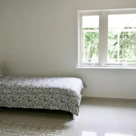 아파트 Big House For Workers & Familys Near Volvo 예테보리