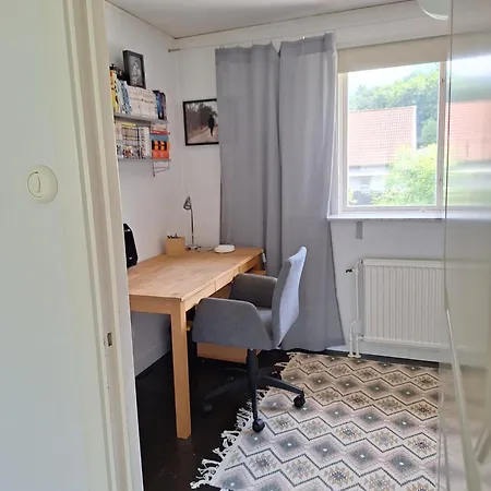 Fristaende I Saevedalen Naera * Gothenburg