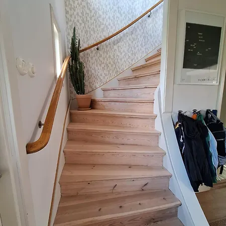 Fristaende I Saevedalen Naera * Gothenburg