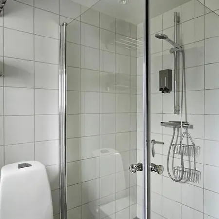 Tiny Grey House With Loft, 15 Min From Center Casa vacanze Goteborg