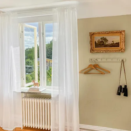 In House With View And Free Parking *