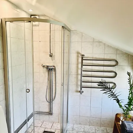 Apartment In House With View And Free Parking *