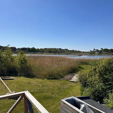 Vakantiehuis Backstugan - Litet Hus Med Storslaget Laege Gotenburg
