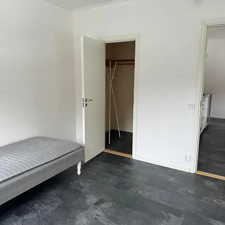 6 Laegenheter Foerdelat Pa 15 Sovrum