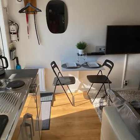 51 Oergryte Apartment *