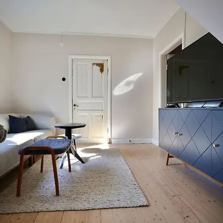 Elegant With Views In Oergryte * 哥德堡