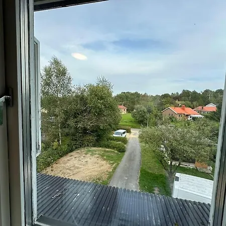 Cozy And Convenient Apartment *