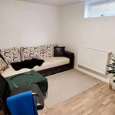 Elegant & Cozy Flat Near Volvo Apartment Göteborg