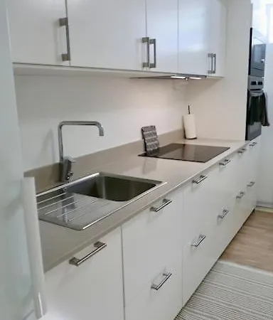 شقة Elegant & Cozy Flat Near Volvo *