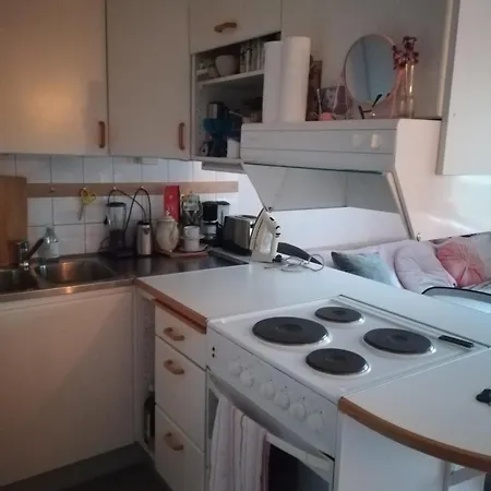 Cozy Accommodation, Single Or Bed In Dormroom 哥德堡