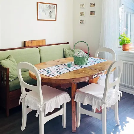 Holiday home V *