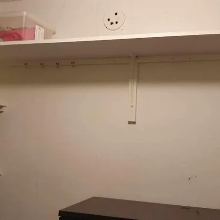 Family-friendly Lakeside Bliss Apartment
