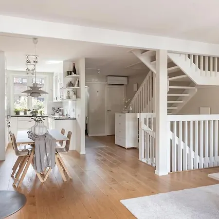 Townhouse Med Bastu, 4 Vaningar Naera Liseberg *