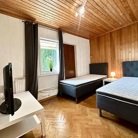 Villa The Volvo House For Workers With Free Parking Göteborg