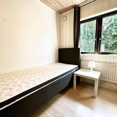 Villa The Volvo House For Workers With Free Parking *