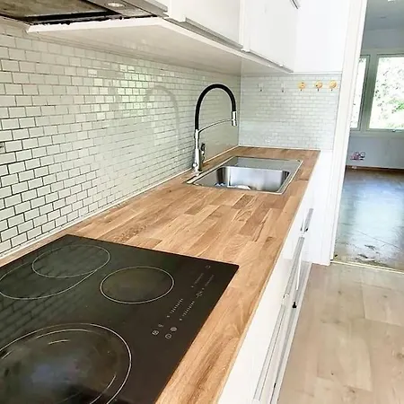 Workers And Family's Favorite Home, Free Parking Villa