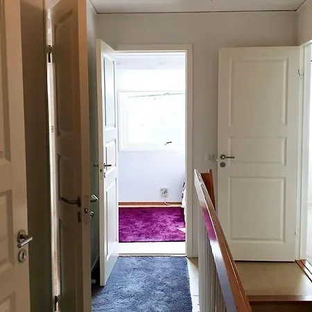 Workers And Family's Favorite Home, Free Parking Villa