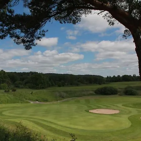 Mysigt Hus Med & Jacuzzi I Olofstorp 别墅 *