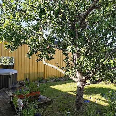 Workers & Family Ideal Near Volvo * Gothenburg