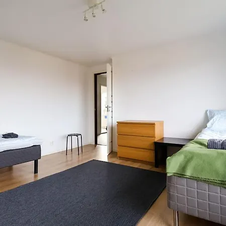Big House For Workers & Family With Free Parking Gothenburg