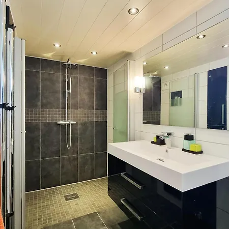 Lovely In With Kitchen *