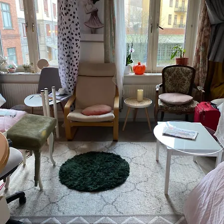 Cozy Accommodation, Single Or Bed In Dormroom Kwatera prywatna Göteborg