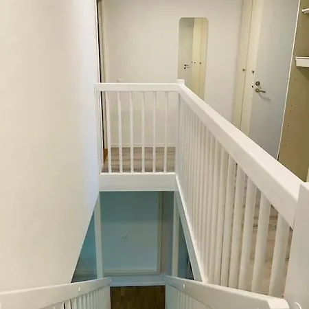 Hus Med 12 Baeddar Naera Och Gratis Parkering * Gothenburg