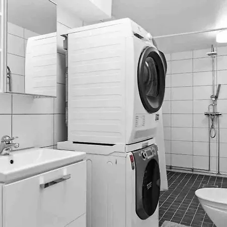 Hus Med 12 Baeddar Naera Och Gratis Parkering Villa