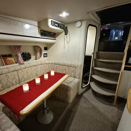 Prinsessan I Lilla Bommen Bateau-hôtel