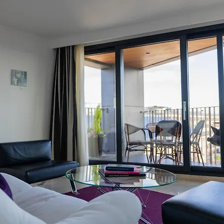 Avalon 4*