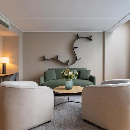 Hyatt Place 4*