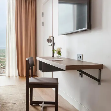 Clarion Karlatornet Отель 4*