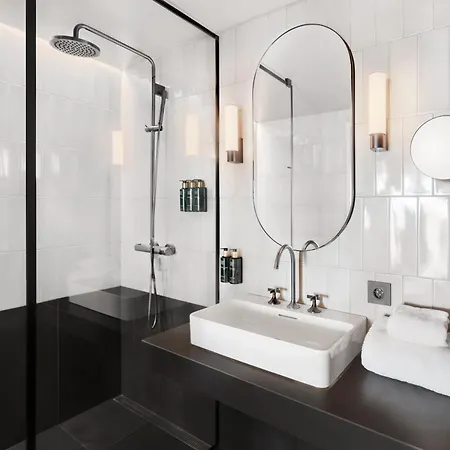 Hotel Clarion Karlatornet 4*