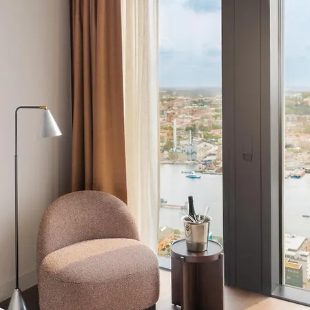 Clarion Karlatornet 4* Gotemburgo