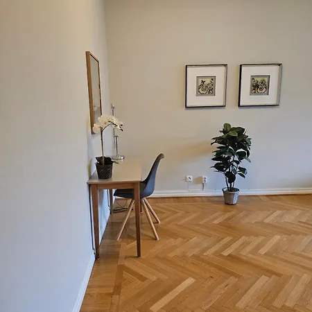 Aparthotel Live And Lagerbring 4*