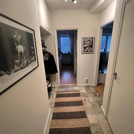 Naera Allt * Göteborg