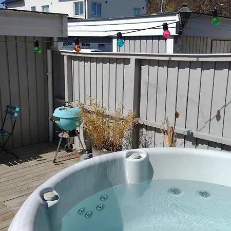 Langedrag Jacuzzi Townhouse וילה *