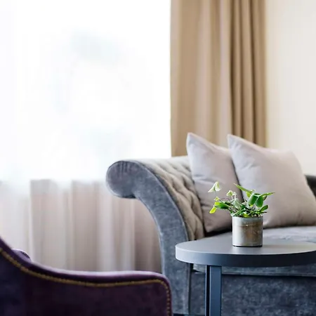 Scandic Crown