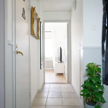 Haha Nordic Partille Spacious 2br Near Center With Garden & Parking 예테보리