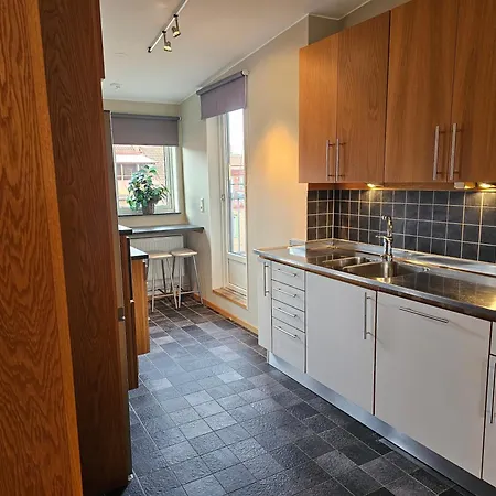 Live And Lagerbring 4*