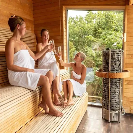 One Bedroom In Treetop Hotel Hotel *